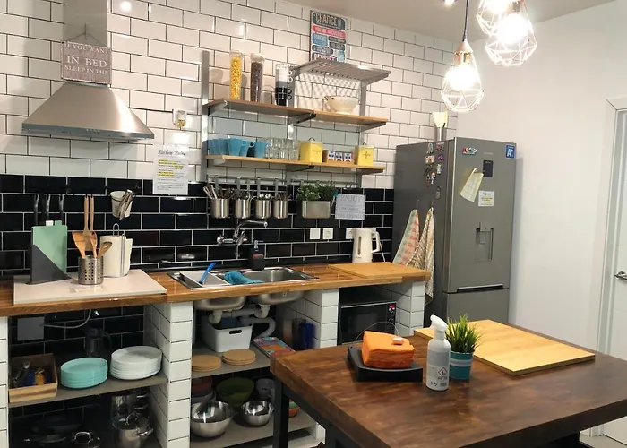 Хостел Orange Terrace *