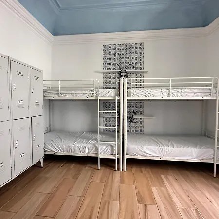 Albergue Orange Terrace *
